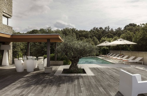 Venasque Villa | Luxury Villa with Beautiful Pool and Sublime Surroundings