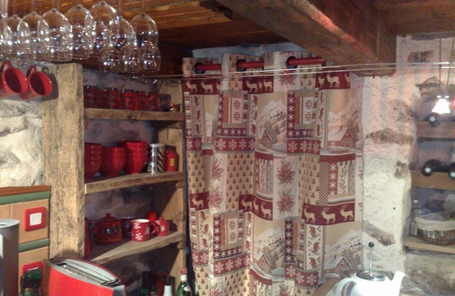 Les Allues Ski Chalet | Méribel Les Allues: Authentic Savoyard village house