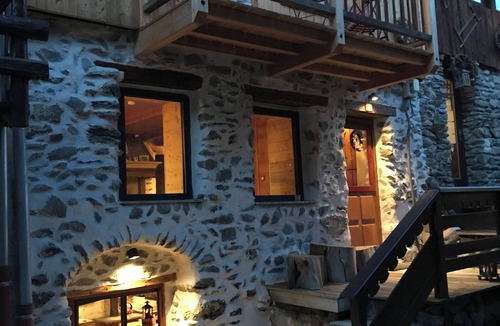 Les Allues Ski Chalet | Méribel Les Allues: Authentic Savoyard village house