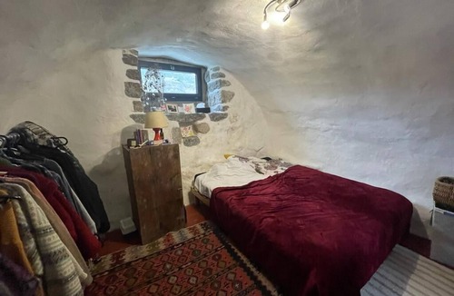 Lussas House | Magnanerie Isolée au Milieu de 8Ha de Thym Sauvage en Surplomb de la Vallée