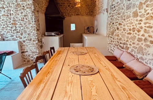 Castres House | Magnificent 18th century farmhouse, perfectly quiet, in the middle of fields.
