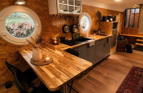 Cote Pavee Boat Rental | Magnificent, cosy and spacious houseboat in Toulouse
