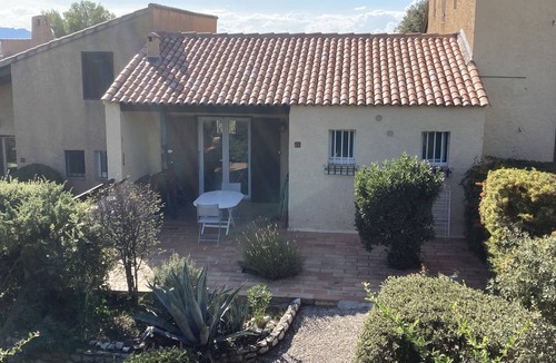 Mollans-sur-Ouveze House | Magnificent bastidon facing the Ventoux, close to many hiking trails
