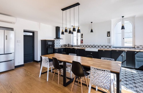 Libourne House | Magnificent Loft in Libourne Center with Wi-Fi and Air Conditioning