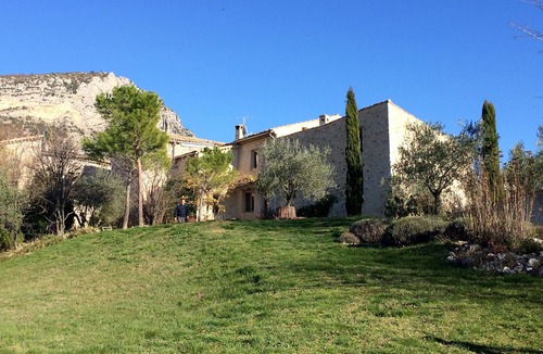 Beauvoisin House | Magnificent Provencal farmhouse with swimming pool, bar and cinema. 14-18 pax 4*