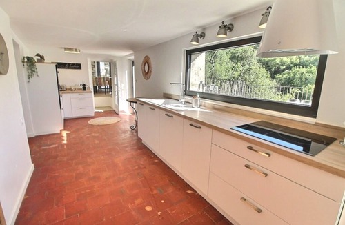 Venasque House | MAGNIFICENT RESTORED MAS WITH VIEW ON THE HEIGHTS OF VENASQUE