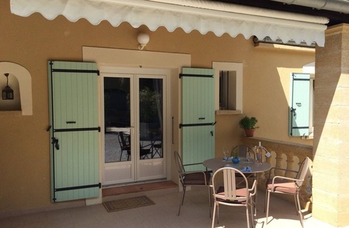 Faucon Apartment | Magnificent studio in a superb villa at the foot of Mont Ventoux
