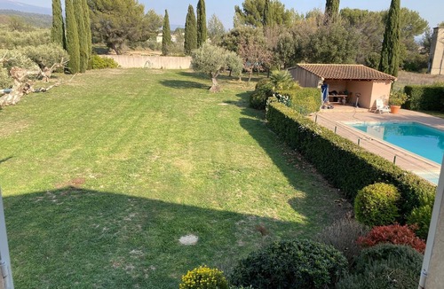 Caromb Villa | Magnificent villa with pool and view