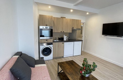 Quartier de la Maison-Blanche Apartment | Magnifique Appartement 2 Pièce Metro Glaciere