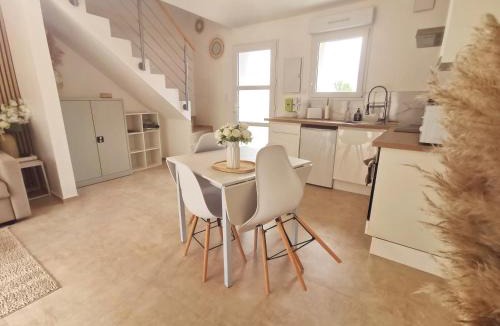 Paroisse Saint-Augustin-de-Chaux Apartment | Magnifique duplex neuf parking et terrasse