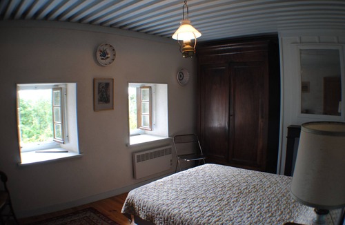 Saint-Pierre-la-Bourlhonne House | Maison Campagnarde ,parc Clôturé,altitude 1025m