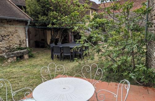 Saint-Maurice-des-Champs House | "Maison des Vignes" - Character House for 8 in quiet village