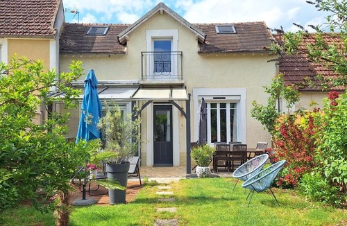 Jussy House | Maison 4 à 8 pers avec jardin clos, cheminée, Wi-Fi fibre, parking, 10 min Auxerre
