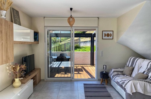Bonne House | Maison 72 m2 Meublée Location Vacance à la Semaine Proche Genève et Stations ski