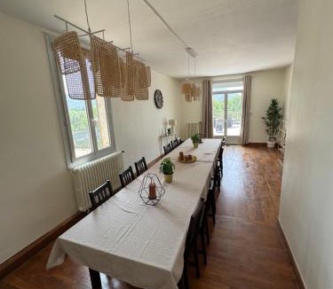 Champagnole House | Maison Aqua with Private Spa, Jacuzzi, Pool, Hammam
