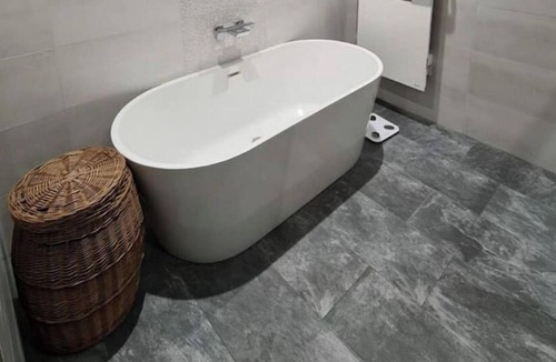 Marcoussis House | Maison Atypique 200m² Avec sa Terrasse et sa Forêt