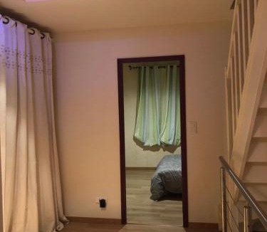 Saint-Bris-le-Vineux Apartment | Maison au cœur d’un village vigneron