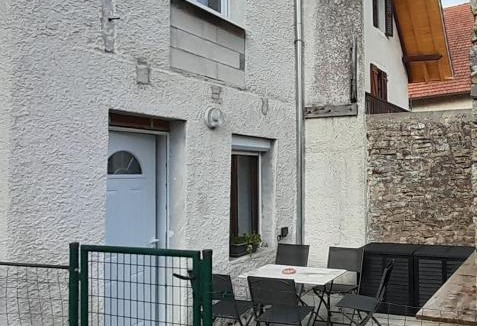 Cour-Saint-Maurice House | Maison au cœur du village