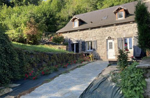 Laveissiere House | Maison au coeur des Volcans