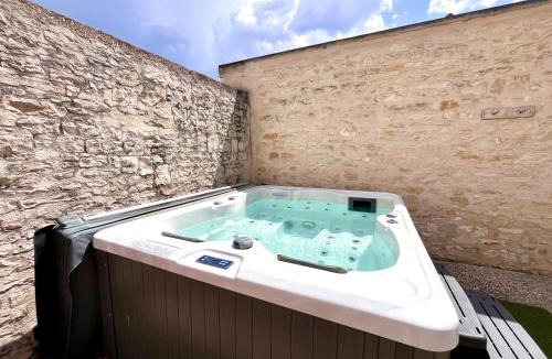 Sacy House | Maison avec jacuzzi - Village paisible Sacy - LES NARCISSES