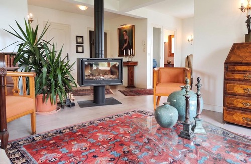 Reignier-Esery House | Maison avec jardin clôturé à Reignier-Esery