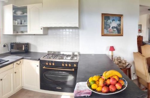 Reignier-Esery House | Maison avec jardin clôturé à Reignier-Esery