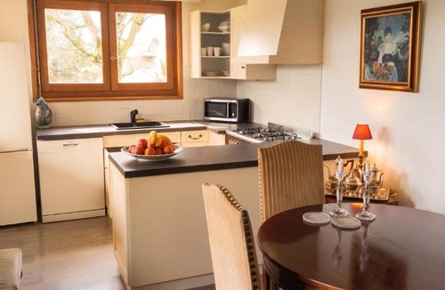 Reignier-Esery House | Maison avec jardin clôturé à Reignier-Esery