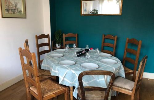 Up 1.5 Saint-Ferreol House | Maison avec jardin la libellule ou dragonfly pour famille et groupes