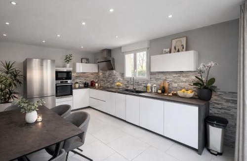 Golbey House | Maison avec piscine