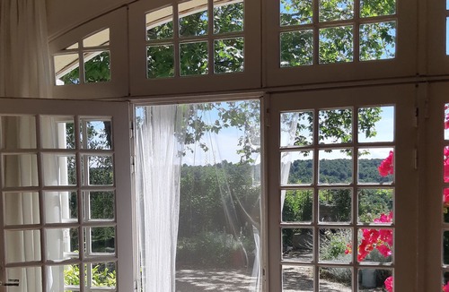 Visan House | MAISON BONHEUR - breathtaking view of Mont Ventoux and the Rhône Valley