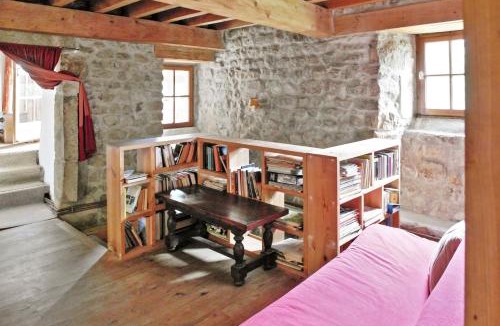 Saint-Basile House | Maison charmante à Saint-Basile avec jardin et cheminée