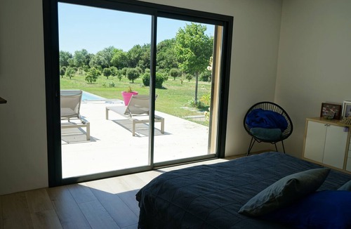Visan House | Maison Contemporaine au Milieu des Chênes Truffiers, Drome Provençale Visan
