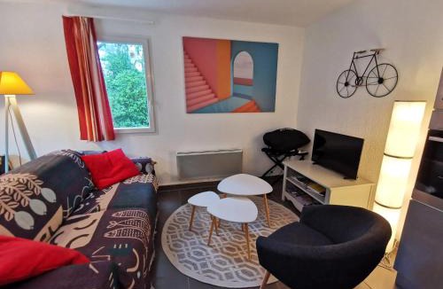 Aubignan House | Maison conviviale à Aubignan avec piscine partagée