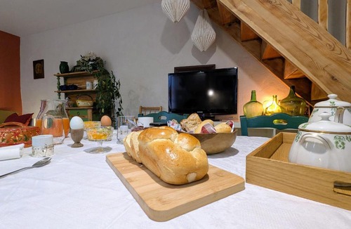 Espaly-Saint-Marcel Bed & Breakfast | Maison d'hôtes avec piscine et spa près du Puy-en-Velay - FR-1-582-542