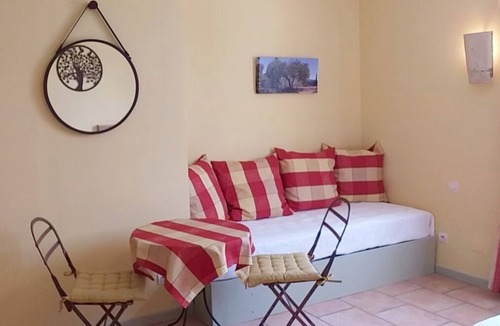 Tulette House | Maison d'hôtes La Ramade, 5 chambres et table d'hôtes en Provence (12 pers)