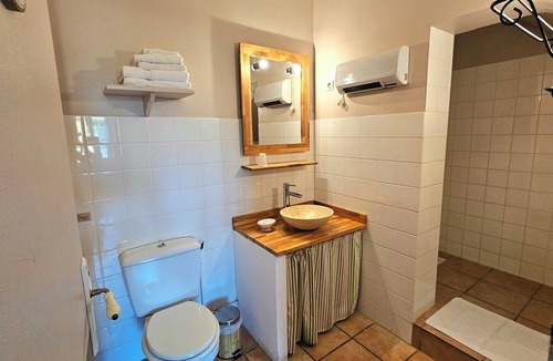 Tulette House | Maison d'hôtes La Ramade, 5 chambres et table d'hôtes en Provence (12 pers)