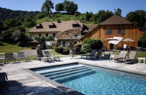 Salins-les-Bains Bed & Breakfast | Maison d'hôtes & SPA La Scierie