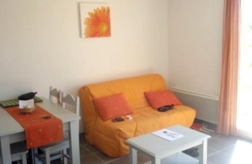 Aubignan House | Maison de 2 chambres avec piscine partagee jardin amenage et wifi a Aubignan
