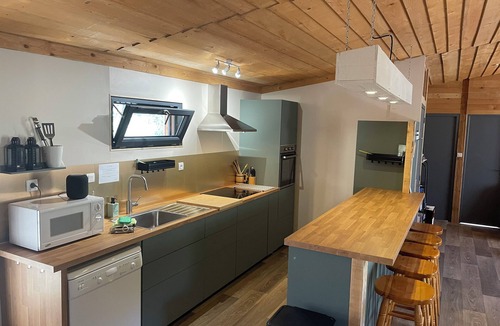 Arpavon Ski Chalet | Maison de 81m 2 au Cœur de la Forêt. En Drôme Provençale. Animaux Acceptés