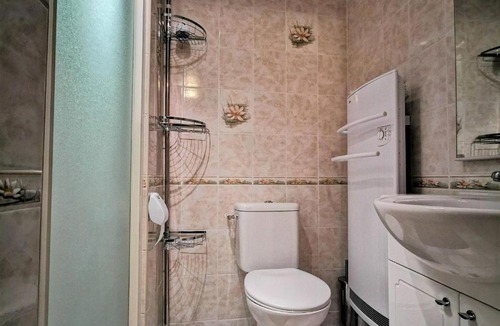 Mazeyrat-Aurouze House | Maison de bourg restaurée avec cour privative au coeur d'un village paisible, proche gorges de l'Allier et sites historiques - FR-1-582-220