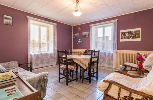 Fougerolles House | Maison de charme à Fougerolles, idéale pour curistes - FR-1-583-397