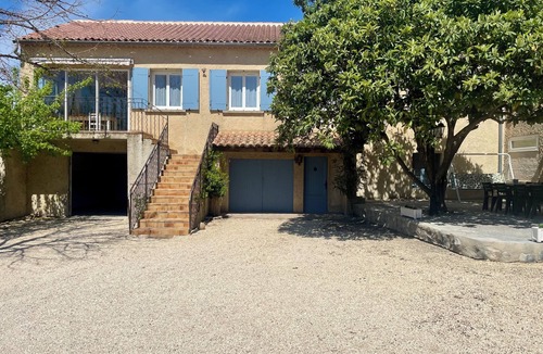 Seguret Villa | Maison de Charme à Séguret Avec Piscine Privée