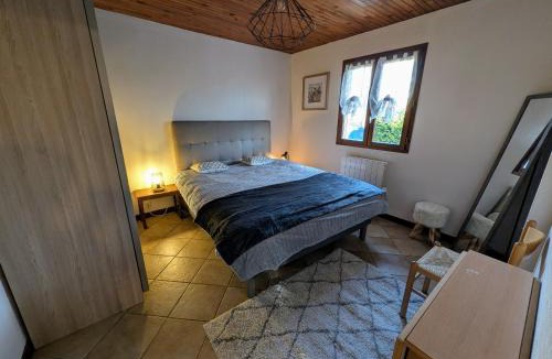 Venisey House | Maison de Charme à Venisey - Calme et Animaux Admis - FR-1-583-515