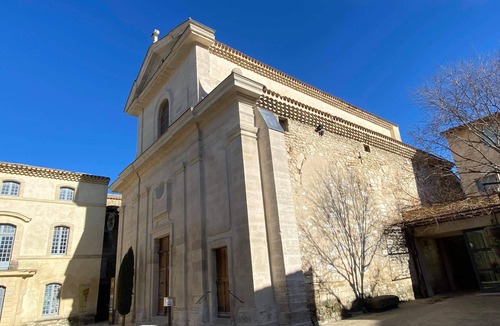 Richerenches House | Maison de Famille à L'accent Provençal