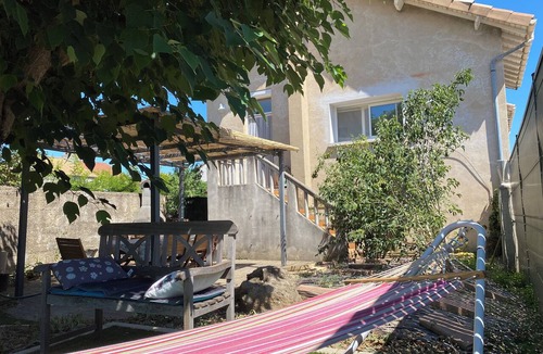 Saint-Peray House | Maison de rue Dans Village Viticole de L'ardèche, au Pied du Château de Crussol