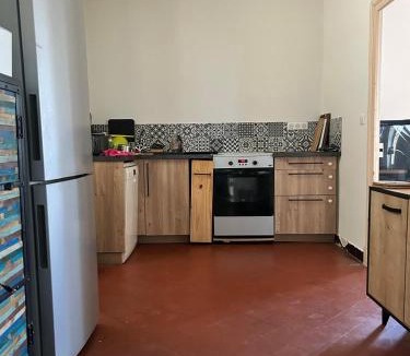 Emeringes House | Maison de Vigneron au cœur du village