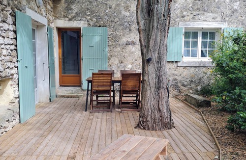 Reauville House | Maison de Village au Calme Avec Extérieurs. A Proximité de Grignan