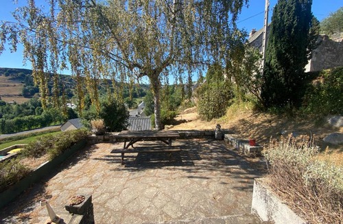 Saint-Urcize House | Maison de village avec terrasse et jardin Saint Urcize