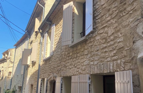 Saint-Didier House | Maison des Mollets. Between Ventoux and Luberon for families and sports groups