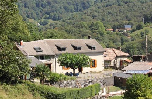 Sengouagnet House | Maison du Coué Pyrénées Mourtis Gîte jusqu'à 12 pers